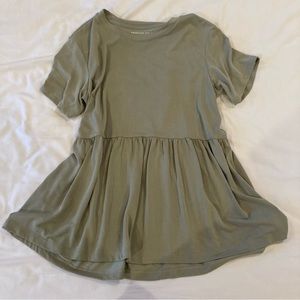 American Eagle Green Flowy T-shirt